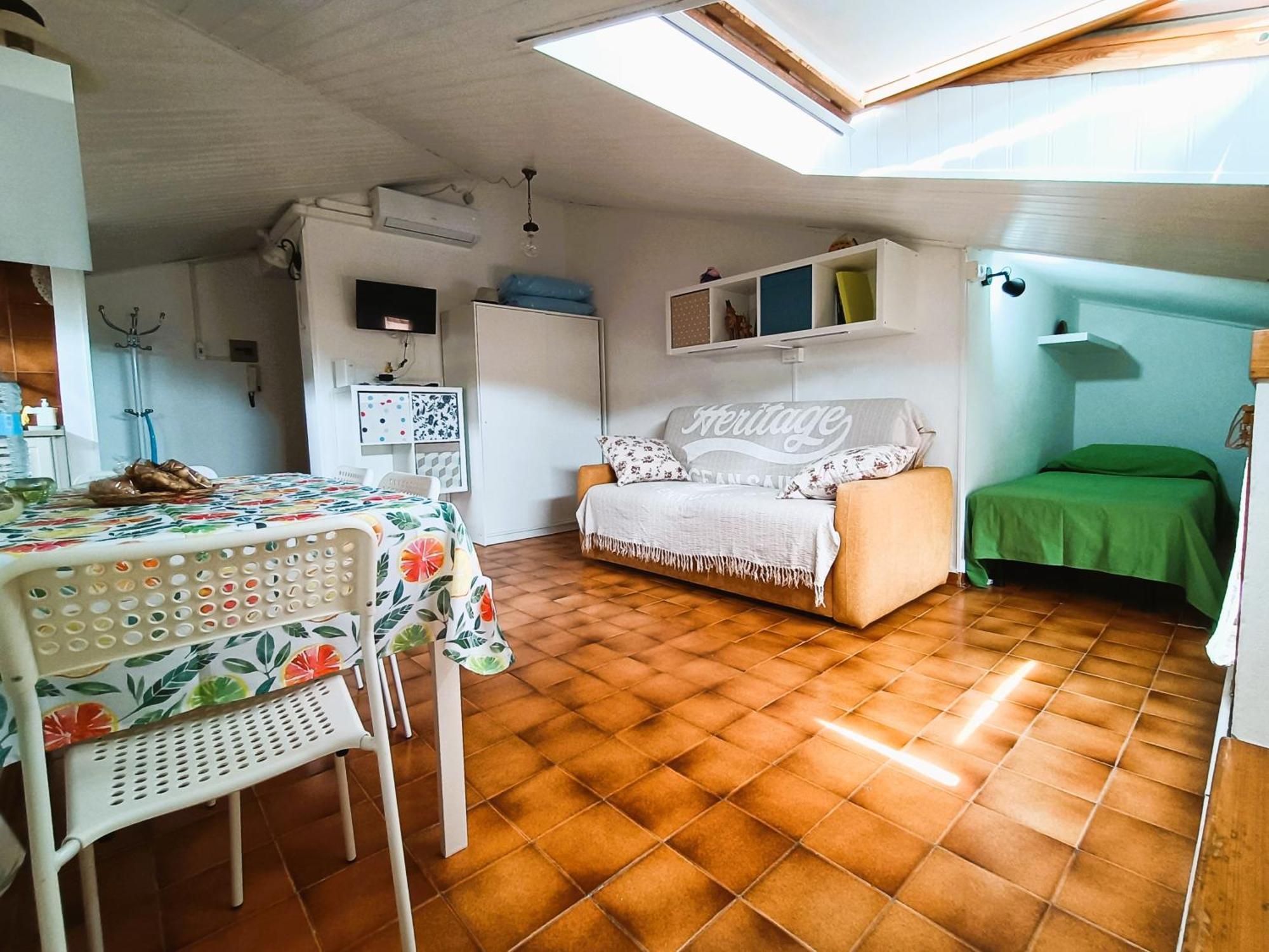 Mansard Apart Alba - Sea 5 Terre-Trekking-Excursions-Relax سان تيرينزو المظهر الخارجي الصورة
